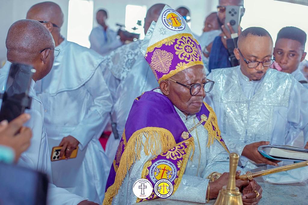Enthronement Pic (12)